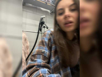 VALERIYAAA webcam model stream image
