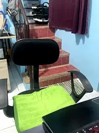 ieat_monsters webcam model stream image