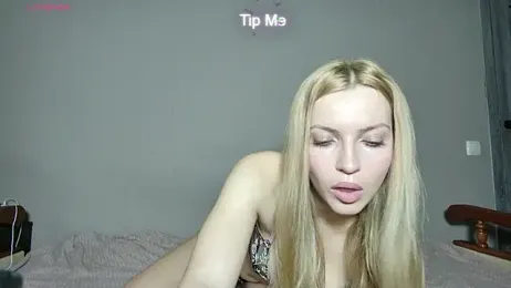 JuiliOnesunray webcam stripchat model stream image