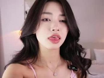 yourlittlesunrise_ webcam model stream image