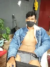 richardjames95 webcam model stream image