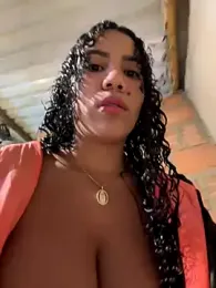 serena_willow webcam model stream image