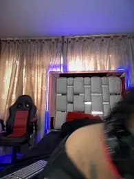 serena_willow webcam model stream image