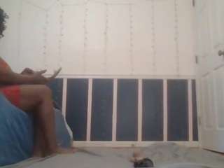 playwitme2000 webcam model stream image