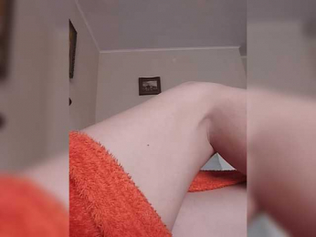 GolayaPravda webcam model stream image
