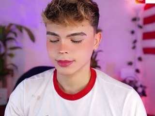 kennyboy-18 webcam model stream image