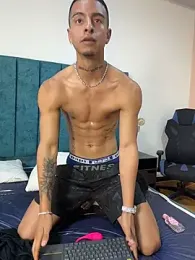 Spicy_Clay webcam model stream image