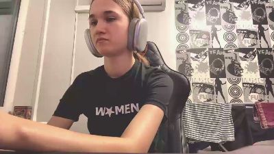 PamCoppess webcam model stream image