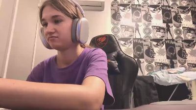 PamCoppess webcam model stream image