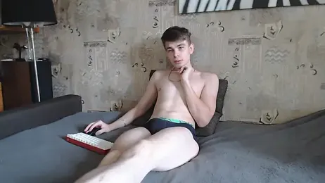 Student_Oliver webcam model stream image