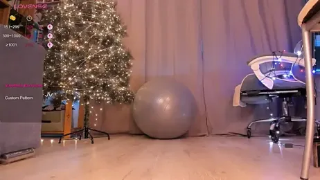 alisahug webcam stripchat model stream image