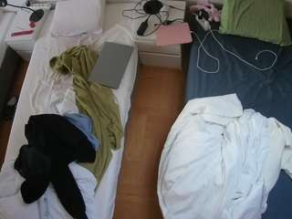 voyeurcam-julmodels-bed-5 webcam model stream image