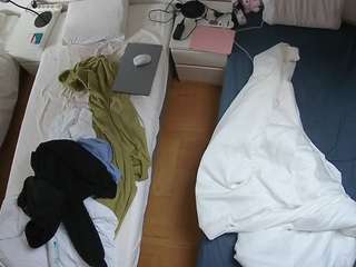 voyeurcam-julmodels-bed-5 webcam model stream image