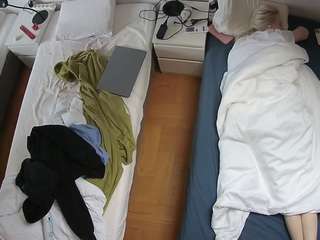 voyeurcam-julmodels-bed-5 webcam model stream image