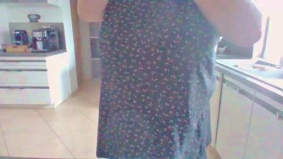 lunaria webcam model stream image