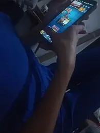 thequestiontrad webcam model stream image