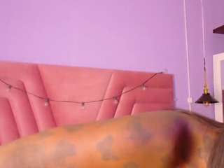 kinkyandsavage webcam model stream image
