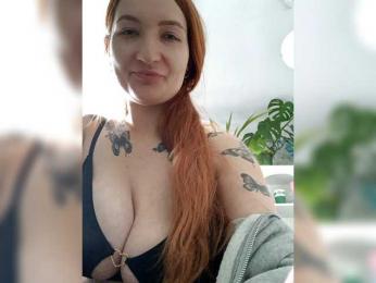 Leona13291 webcam model stream image