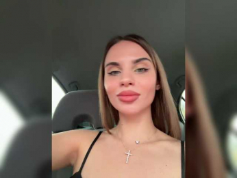 LedyMiya webcam model stream image