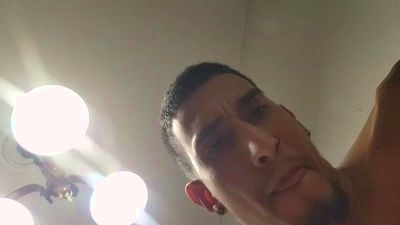 Andrewxxx9 webcam cam4 model stream image