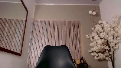 Michellee_20 webcam model stream image