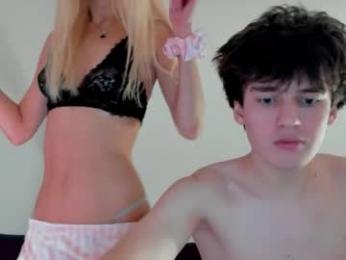 wladilia webcam model stream image