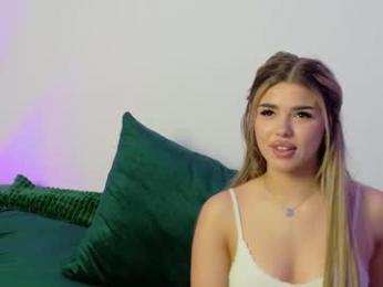 lolaamore_ webcam model stream image