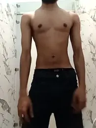 itsmemadhu2019 webcam model stream image