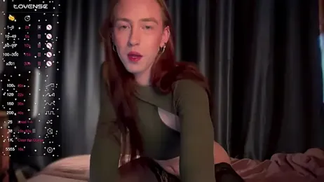 Avril_Pearly_ webcam model stream image