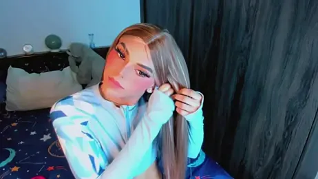 Flora_Minx webcam model stream image