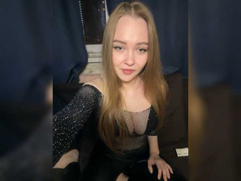 Pickmegirls webcam model stream image