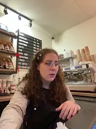 cinnabon_ webcam model stream image