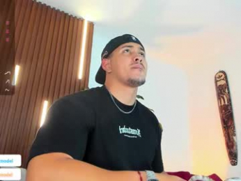 lucasanto_ webcam model stream image