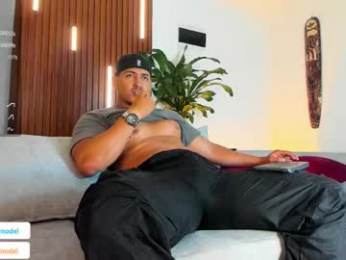lucasanto_ webcam model stream image