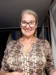 irinamaux webcam model stream image