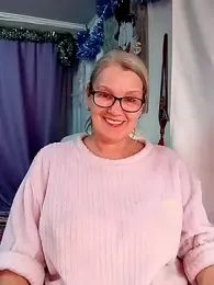 irinamaux webcam model stream image