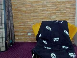 aisharouhi webcam model stream image