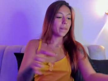 violet_casper_ webcam model stream image