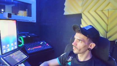 manutattoo webcam model stream image