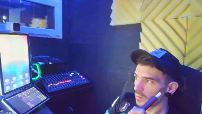 manutattoo webcam model stream image