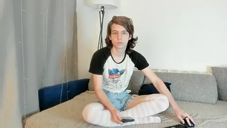 AvenGlow webcam model stream image