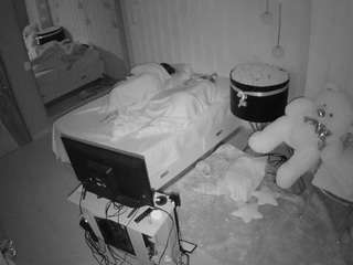 voyeurcam-casa-salsa-bedroom-2 webcam model stream image