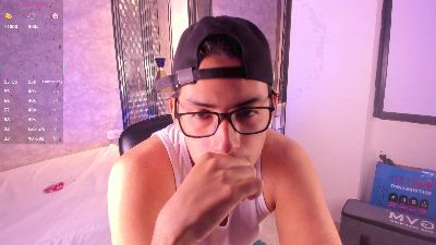 TheoHart webcam model stream image