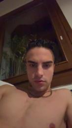 luchino220 webcam model stream image