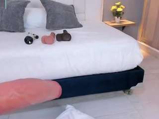 emma-kitty webcam model stream image