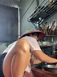 Linaannn webcam model stream image