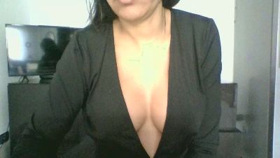 Saraaa96 webcam model stream image