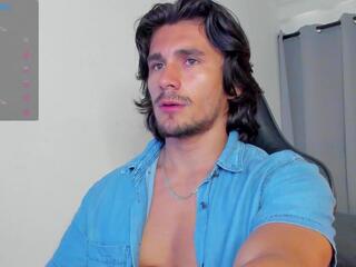 Axel Owen webcam model stream image