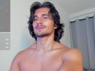Axel Owen webcam model stream image