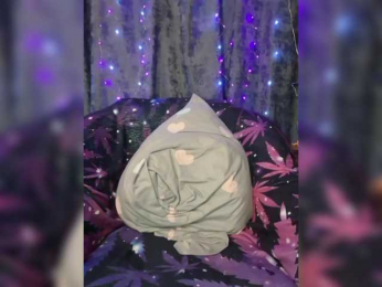 Kelseyy webcam model stream image